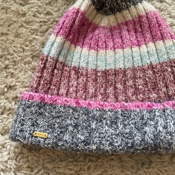 Tommy Hilfiger Woven Knit Multicolor Pom Pom Beanie - Picture 4 of 7